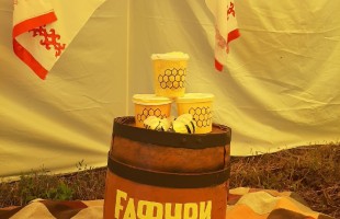 В Гафурийском районе прошел республиканский фестиваль меда