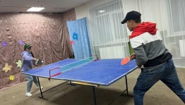 Настольные игры–теннис.