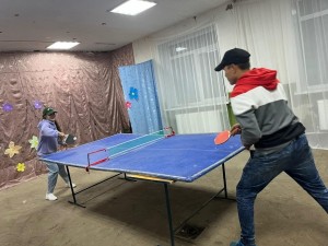 Настольные игры–теннис.