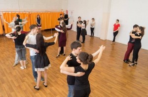 Мастер–класс «Рисуем красками танца»