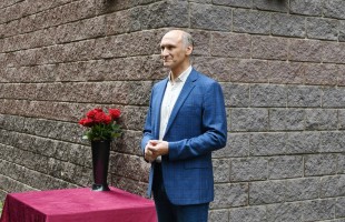 В Уфе отметили 85-летие со дня рождения российского театрального режиссёра и педагога Михаила Робиновича