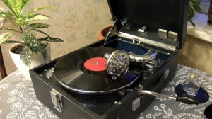 Вечер-путешествие «Старая пластинка»