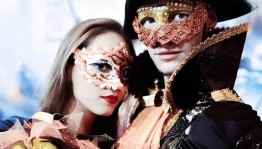 Бал–маскарад «Новогодняя палитра»