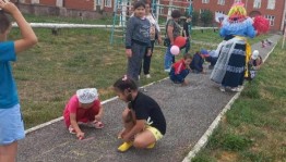 Конкурс рисунков на асфальте «Солнечные зайчики»