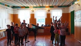 Игровая программа «Дружба крепкая – не расклеится! »