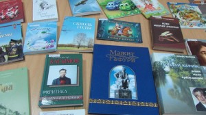 Открытый просмотр литературы «Люди, я к вам тороплюсь...» (Киньябулатов И.)