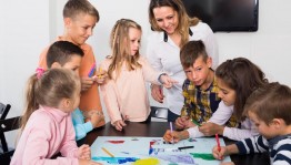 Познавательный час «О тех, кто выводит в люди»