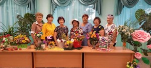 Выставка работ ДПИ «Наши поделки на радость людям»