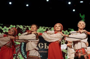 Ансамбль песни и танца «Мирас» и Ансамбль «Русь» выступили с концертной программой «Россия – единая семья»