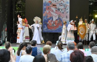 Праздник театра и литературы: Как прошел второй день «Китап-Байрама» на Акмуллинской сцене