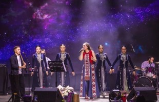 От народных песен до романсов Лермонтова: Гальсар Байгускарова представила сольный концерт в Уфе