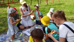 Арт-пикник «Рисуем лето!»  прошел в Белебеевской художественной галерее
