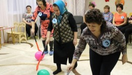 Игровая программа «Супер-Бабушка»