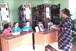 Поэтический час «Поэт, соединяющий сердца»