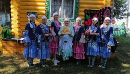 Мастер-класс по приготовлению национальной татарской сладости чак-чак.