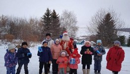 Развлекательная программа «С днем рождения, Дед Мороз!».