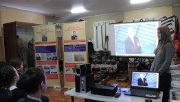 Памяти павших будьте достойны