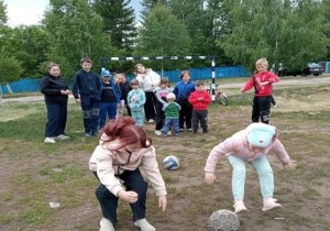Спортивно-игровая программа «Жаркое лето – спортом согрето!».