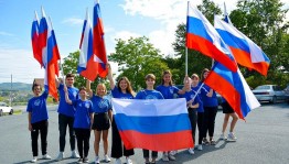 «Под флагом родной земли»