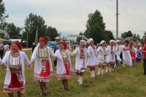Праздник марийского танца «Серебряная веревочка»