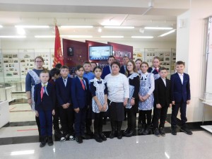 Патриотический час«Он песней живёт в народе»