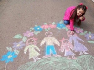 Конкурс детских рисунков на асфальте «Я рисую мелом»