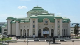 Башдрамтеатр готовится принимать у себя артистов из Оренбурга, Симферополя и Казани