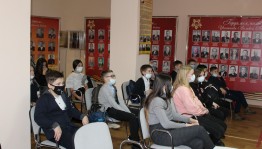 Час информации «Вирус с человеческим лицом»