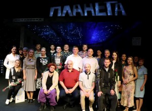 В Национальном молодежном театре прошла премьера спектакля по пьесе Евгения Гришковца “Планета”