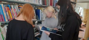 Экскурсия «Путешествие по книжным полкам»