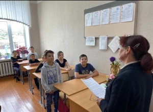 Классный час на тему:<<Учитель-профессия на все времена>>