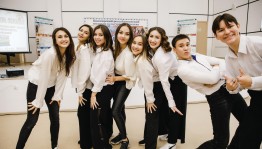 Спектакль «Отель двух миров»