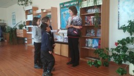 Беседа у книжной полки«Ученье свет»