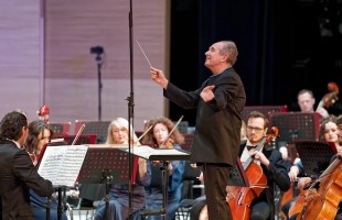 Легендарный маэстро Лисс выступил с Госоркестром Башкортостана