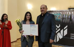 Artista of NONI were awarded