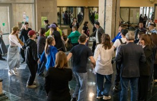 Уфа тепло встретила Альметьевский театр