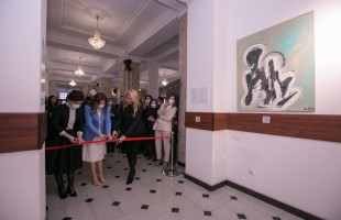 10 картин выставки "Бурзянская пчела" пополнят фонд Национального музея РБ