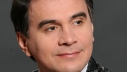 Поздравление министра культуры РБ Амины Шафиковой с юбилеем народного артиста Башкортостана Идриса Газиева