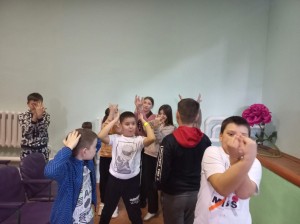 Игровая программа «Полет в страну знаний»