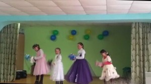 Концертная программа «Самой дорогой и нежной!»