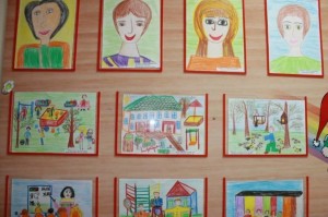 Выставка рисунков «Моя любимая воспитательница»