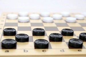 Игра «Веселые шашки»