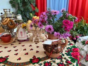 « Октябрь-батюшка настал, Покров-праздник заиграл»