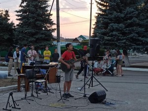 Вечер живой музыки.