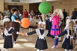 Познавательно-игровая программа «Здравствуй, к знаниям дорога!»