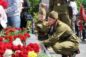 Возложение цветов «Памяти героев»