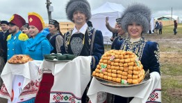 Выступление артистов Нефтекамской филармонии на Сабантуе в Кировской области – пример межрегионального сотрудничества