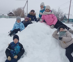 Развлекательная программа «Зимние забавы»