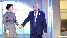Народному артисту Республики Башкортостан Ахату Хусаинову - 75 лет