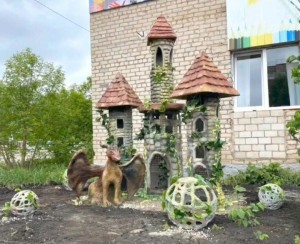 Скульптурная композиция «Сказочный город»